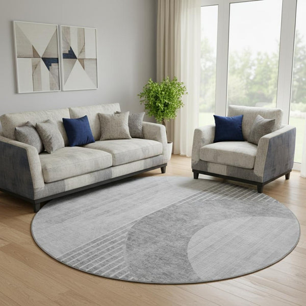 HomeRoots 8' Gray and Silver Geometric Washable Round Rug – Stylish, Durable, Stain-Resistant with UV Protection! 655743