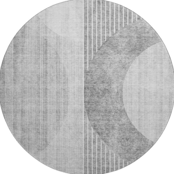 HomeRoots 8' Gray and Silver Geometric Washable Round Rug – Stylish, Durable, Stain-Resistant with UV Protection! 655743