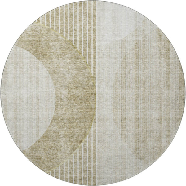 HomeRoots 8' Taupe and Beige Geometric Washable Round Rug - UV Protected, Family-Friendly, Modern Style! 655755