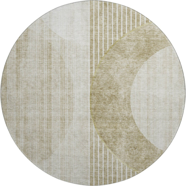 HomeRoots 8' Taupe and Beige Geometric Washable Round Rug - UV Protected, Family-Friendly, Modern Style! 655755