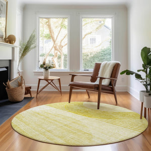 HomeRoots 8' Wheat Gold & Ivory Geometric Round Rug - Washable, UV Protected, Durable for Busy Homes & Pets 655761