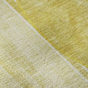 HomeRoots 8' Wheat Gold & Ivory Geometric Round Rug - Washable, UV Protected, Durable for Busy Homes & Pets 655761