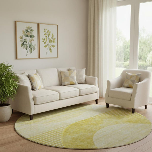 HomeRoots 8' Wheat Gold & Ivory Geometric Round Rug - Washable, UV Protected, Durable for Busy Homes & Pets 655761