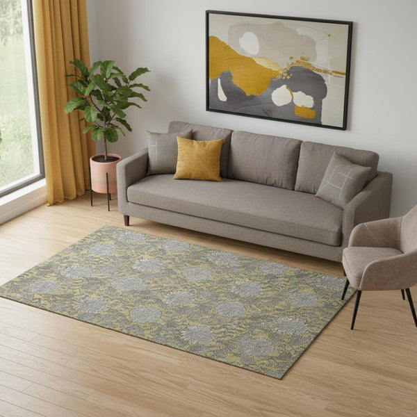 HomeRoots 5' X 8' Gold and Gray Floral Area Rug - Washable, UV Protected, Durable for Stylish Living Spaces 655784
