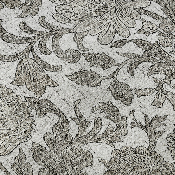 HomeRoots 8' Elegant Ivory & Gray Floral Round Rug – Washable, UV-Protected, Stain-Resistant, Durable Design! 655797