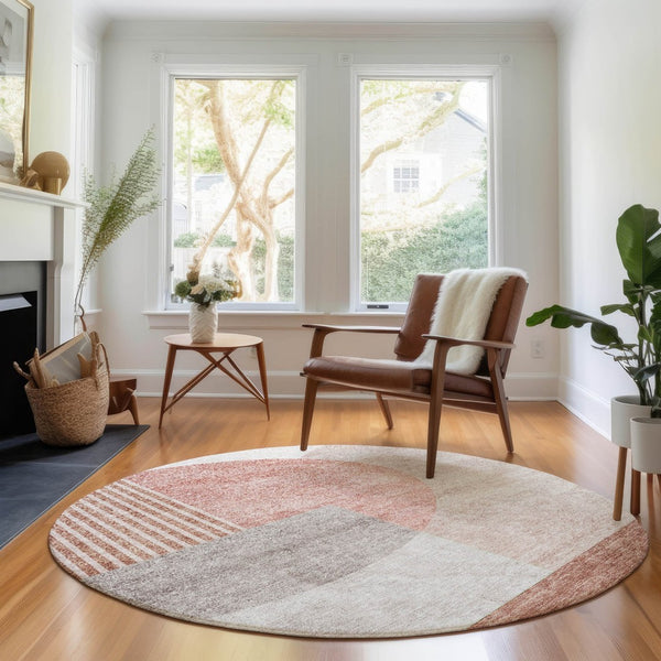 HomeRoots 8' Copper Gray and Ivory Geometric Round Rug - Washable, UV Protected, Pet-Friendly, Stylish Home Accent 655827