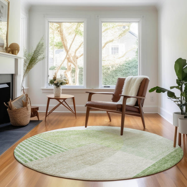 HomeRoots 8' Olive Green & Beige Geometric Round Rug – Washable, UV-Protected, Stain Resistant for Modern Homes 655851