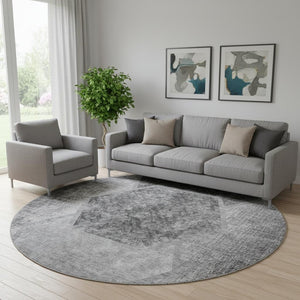 HomeRoots 8' Gray and Silver Geometric Round Rug - Washable, UV-Protected, Stylish Design for Any Space 655881