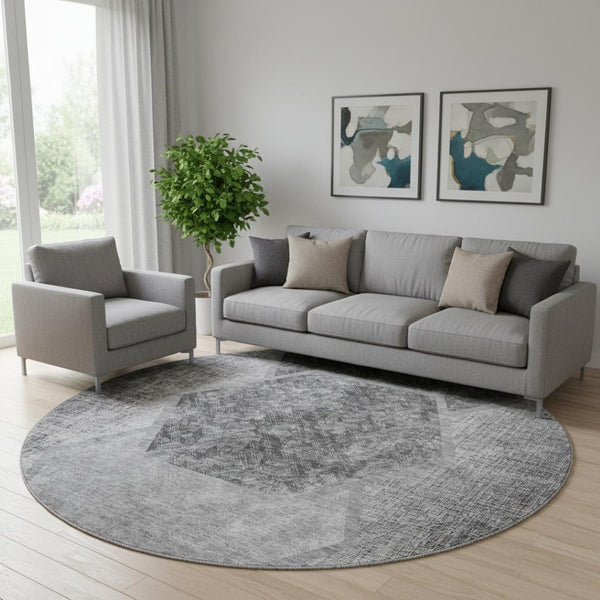 HomeRoots 8' Gray and Silver Geometric Round Rug - Washable, UV-Protected, Stylish Design for Any Space 655881