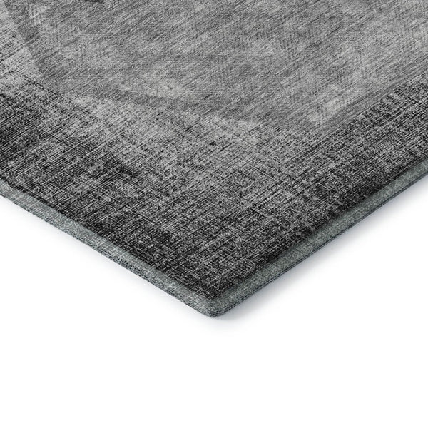 HomeRoots 8' Gray and Silver Geometric Round Rug - Washable, UV-Protected, Stylish Design for Any Space 655881