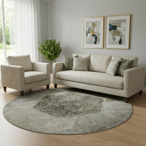 HomeRoots 8' Washable Round Rug with Taupe & Brown Geometric Design—Stain Resistant, UV Protected, Durable Style 655899