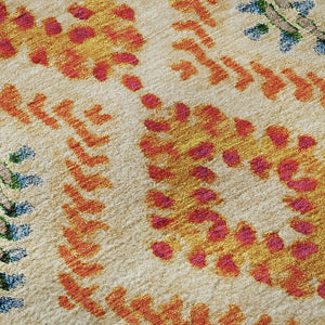 HomeRoots 8' Vibrant Beige, Orange & Blue Geometric Washable Round Rug - UV Protected for Busy Homes! 656079