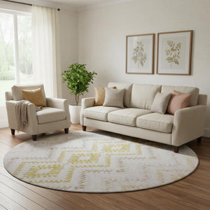 HomeRoots 8' Pearl Gold & Ivory Round Rug - Washable, Stain-Resistant, UV Protected for Stylish Homes 656091