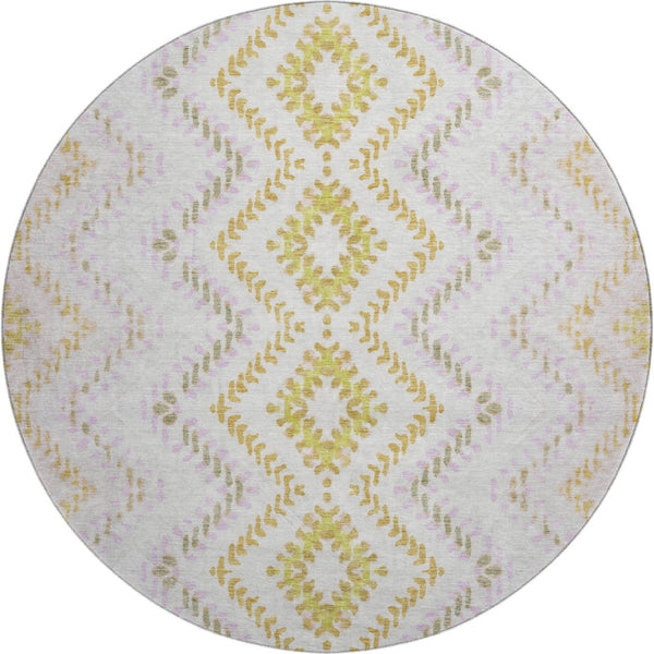 HomeRoots 8' Pearl Gold & Ivory Round Rug - Washable, Stain-Resistant, UV Protected for Stylish Homes 656091