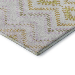 HomeRoots 8' Pearl Gold & Ivory Round Rug - Washable, Stain-Resistant, UV Protected for Stylish Homes 656091