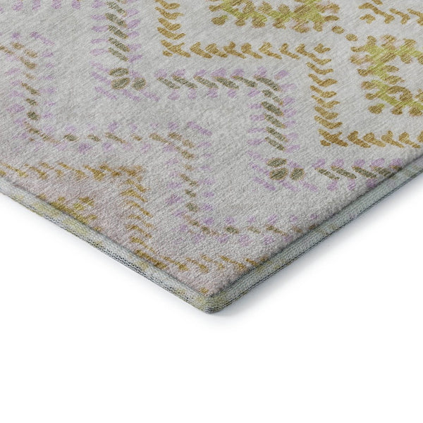 HomeRoots 8' Pearl Gold & Ivory Round Rug - Washable, Stain-Resistant, UV Protected for Stylish Homes 656091