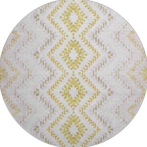 HomeRoots 8' Pearl Gold & Ivory Round Rug - Washable, Stain-Resistant, UV Protected for Stylish Homes 656091