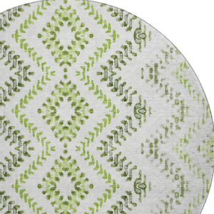 HomeRoots 8' Artichoke Green Round Rug – Modern Geometric Design, Washable, UV Protected for Active Homes 656097