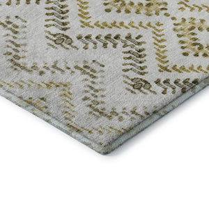 HomeRoots 8' Stylish Taupe Ivory Gold Geometric Washable Round Rug - UV Protected for High-Traffic Areas 656121