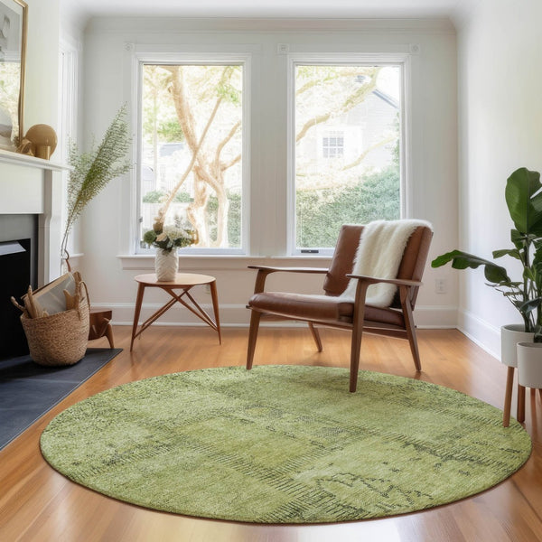 HomeRoots 8' Stylish Fern Green & Gray Patchwork Round Rug - Washable, UV Protected, Family-Friendly Design 656151