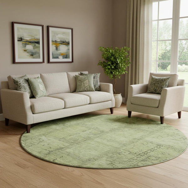 HomeRoots 8' Stylish Fern Green & Gray Patchwork Round Rug - Washable, UV Protected, Family-Friendly Design 656151