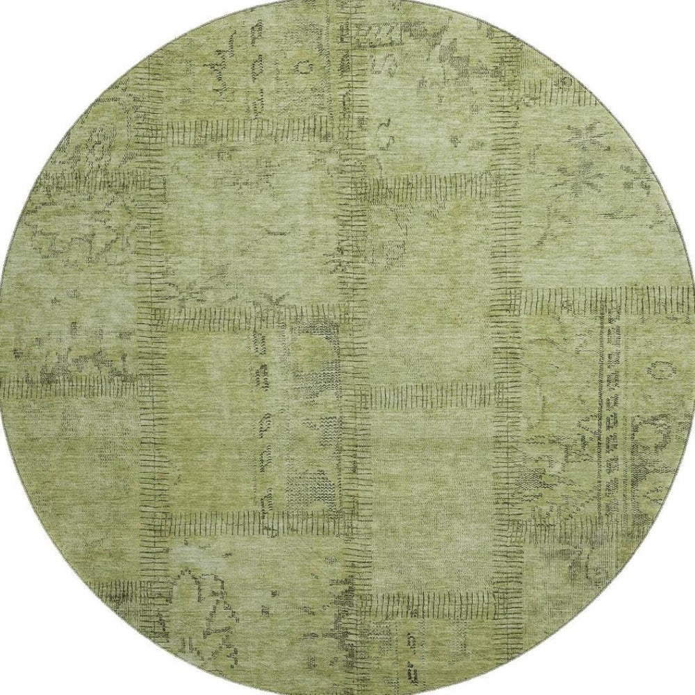 HomeRoots 8' Stylish Fern Green & Gray Patchwork Round Rug - Washable, UV Protected, Family-Friendly Design 656151