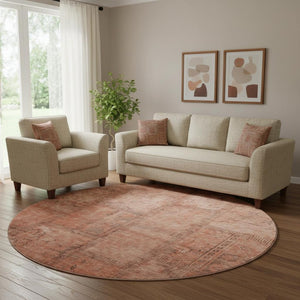 HomeRoots 8' Salmon and Gray Patchwork Round Rug - Washable, UV Protected, Durable Design for Modern Homes 656169