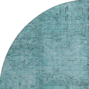 HomeRoots 8' Teal and Gray Patchwork Round Rug - Washable, Stain-Resistant with UV Protection for High Traffic Areas 656175