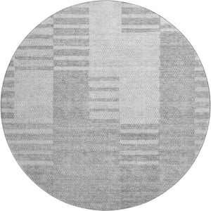 HomeRoots 8' Stylish Silver and Gray Striped Washable Round Rug – Durable, UV-Protected, Pet-Friendly Design 656229