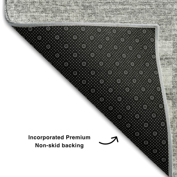HomeRoots 8' Stylish Silver and Gray Striped Washable Round Rug – Durable, UV-Protected, Pet-Friendly Design 656229