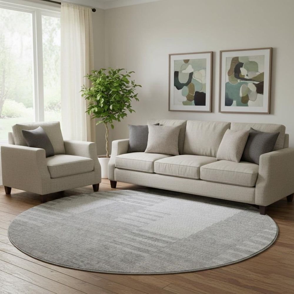 HomeRoots 8' Stylish Silver and Gray Striped Washable Round Rug – Durable, UV-Protected, Pet-Friendly Design 656229