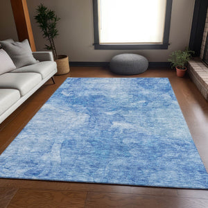 HomeRoots 5' Abstract Blue and Ivory Washable Area Rug with UV Protection - Perfect for Modern Living Spaces! 656282