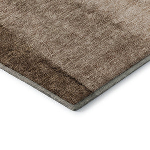 HomeRoots 5' X 8' Brown And Ivory Ombre Area Rug - Stylish, Washable, UV-Protected for Busy Homes with Kids & Pets 656342