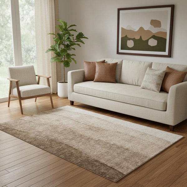 HomeRoots 5' X 8' Brown And Ivory Ombre Area Rug - Stylish, Washable, UV-Protected for Busy Homes with Kids & Pets 656342