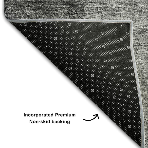 HomeRoots 5' X 8' Gray and Silver Ombre Area Rug - Washable, UV Protected, Durable Design for Busy Homes 656348