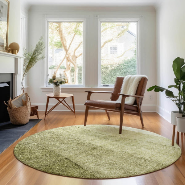 HomeRoots 8' Olive Green Ombre Round Rug - Washable, UV Protected, Durable Design for Stylish Living Spaces 656355