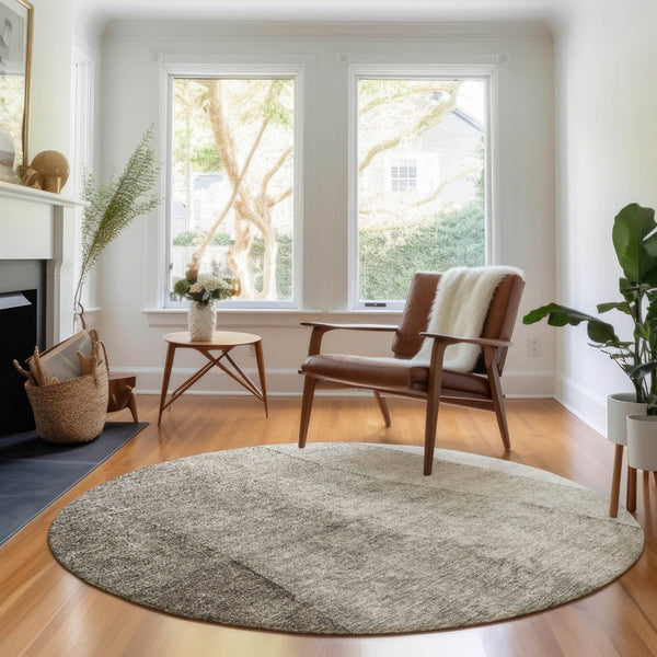 HomeRoots 8' Taupe and Ivory Ombre Round Rug - Washable, UV-Protected, Durable, Perfect for High-Traffic Areas 656379