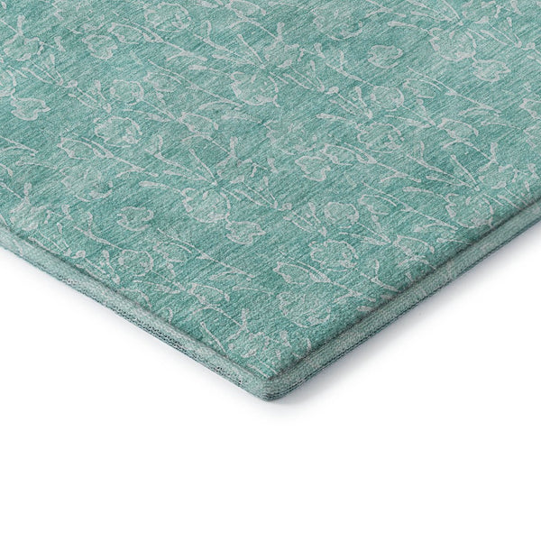 HomeRoots 8' Teal and Ivory Floral Washable Round Rug – Durable, UV-Protected Design for Easy Care & Style 656427