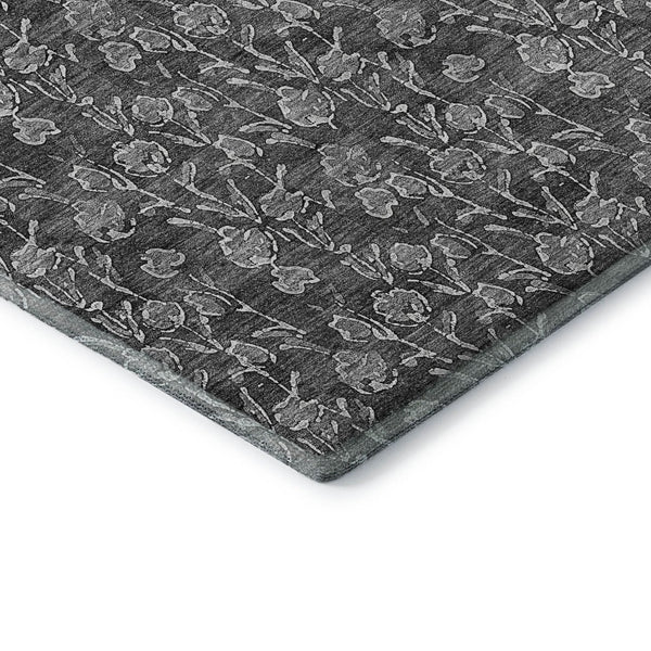 HomeRoots 8' Gray and Silver Floral Washable Round Rug - Durable, UV Protected, Perfect for Homes with Kids & Pets 656439