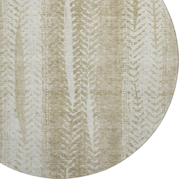 HomeRoots 8' Beige and Ivory Striped Washable Round Rug with UV Protection – Stylish, Durable, and Easy Care! 656516