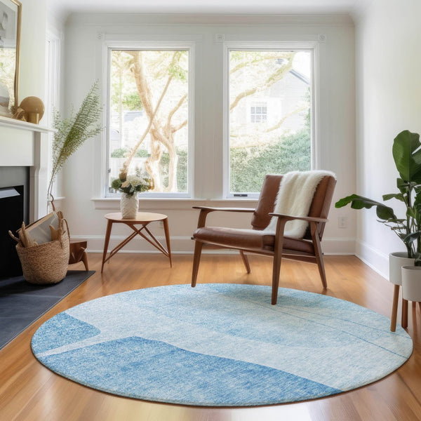HomeRoots 8' Blue And Ivory Abstract Round Rug - Washable, UV Protected, Durable, Stain-Resistant Design 656558