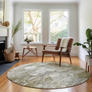 HomeRoots 8' Brown and Ivory Abstract Washable Round Rug - UV Protected, Durable, Easy-Care for High Traffic Areas 656702