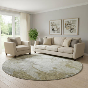 HomeRoots 8' Brown and Ivory Abstract Washable Round Rug - UV Protected, Durable, Easy-Care for High Traffic Areas 656702