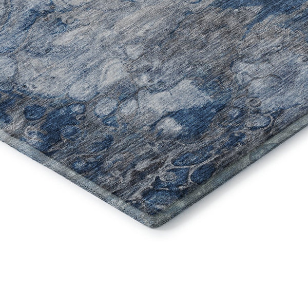 HomeRoots 8' Blue and Ivory Abstract Round Rug - Washable, UV Protected, Durable for High-Traffic Areas 656708