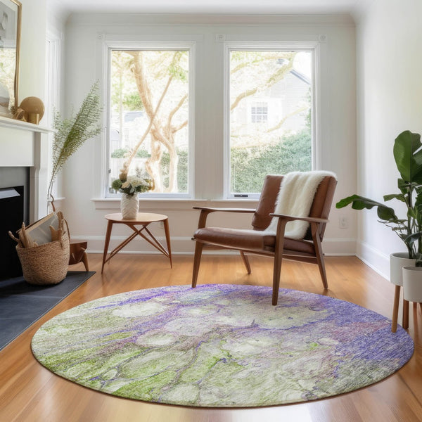 HomeRoots 8' Colorful Abstract Round Rug - Durable, Washable, UV-Protected Polyester for High-Traffic Areas 656726