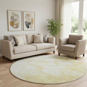 HomeRoots 8' Gold and Ivory Abstract Round Rug - Washable, UV-Protected, Stylish for High-Traffic Spaces 656762
