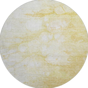 HomeRoots 8' Gold and Ivory Abstract Round Rug - Washable, UV-Protected, Stylish for High-Traffic Spaces 656762