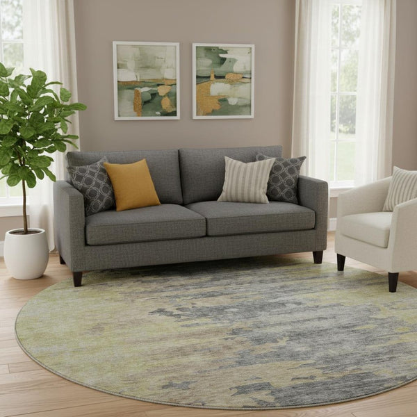 HomeRoots 8' Contemporary Pewter Silver & Gold Abstract Washable Round Rug with UV Protection & Stain Resistance 656954