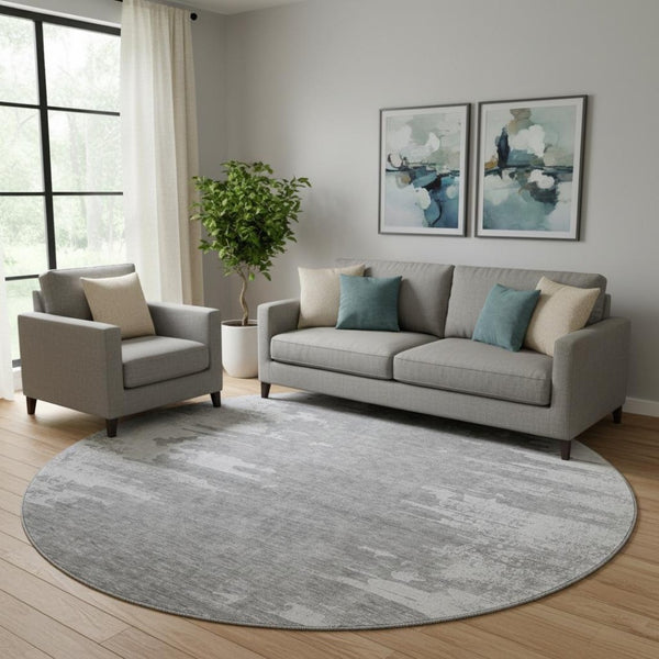 HomeRoots 8' Silver and Gray Abstract Washable Round Rug - UV Protection, Durable, Stain-Resistant Design! 656990