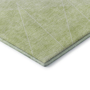 HomeRoots 8' Artichoke Green & Ivory Geometric Round Rug - Washable, UV-Protected, Durable, & Stylish Home Accent 657008